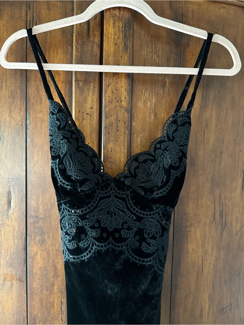 FARM Rio Richelieu Black Lace-Detail Velvet Midi Slip Dress Small - Picture 5 of 9